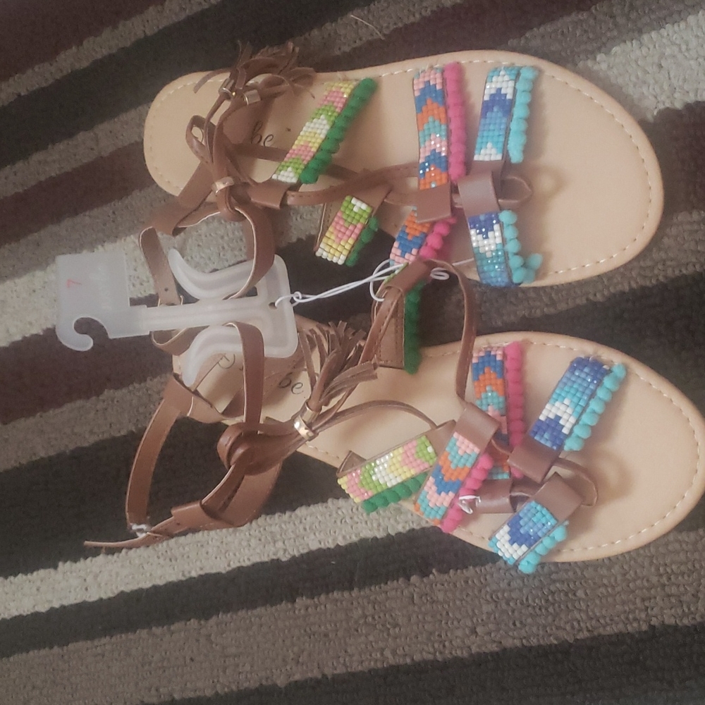 Sandles